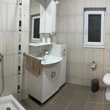 Apartman Garden View *